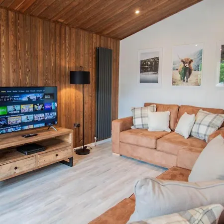 Lodge 3 Bed In Oc-m32818 *